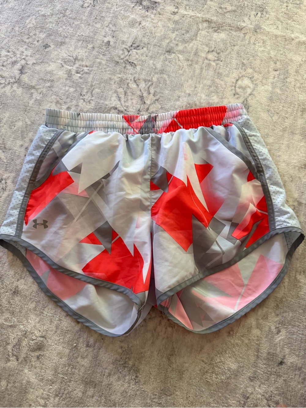 Under Armour Women’s Gray & Coral Geometric Athletic Shorts
